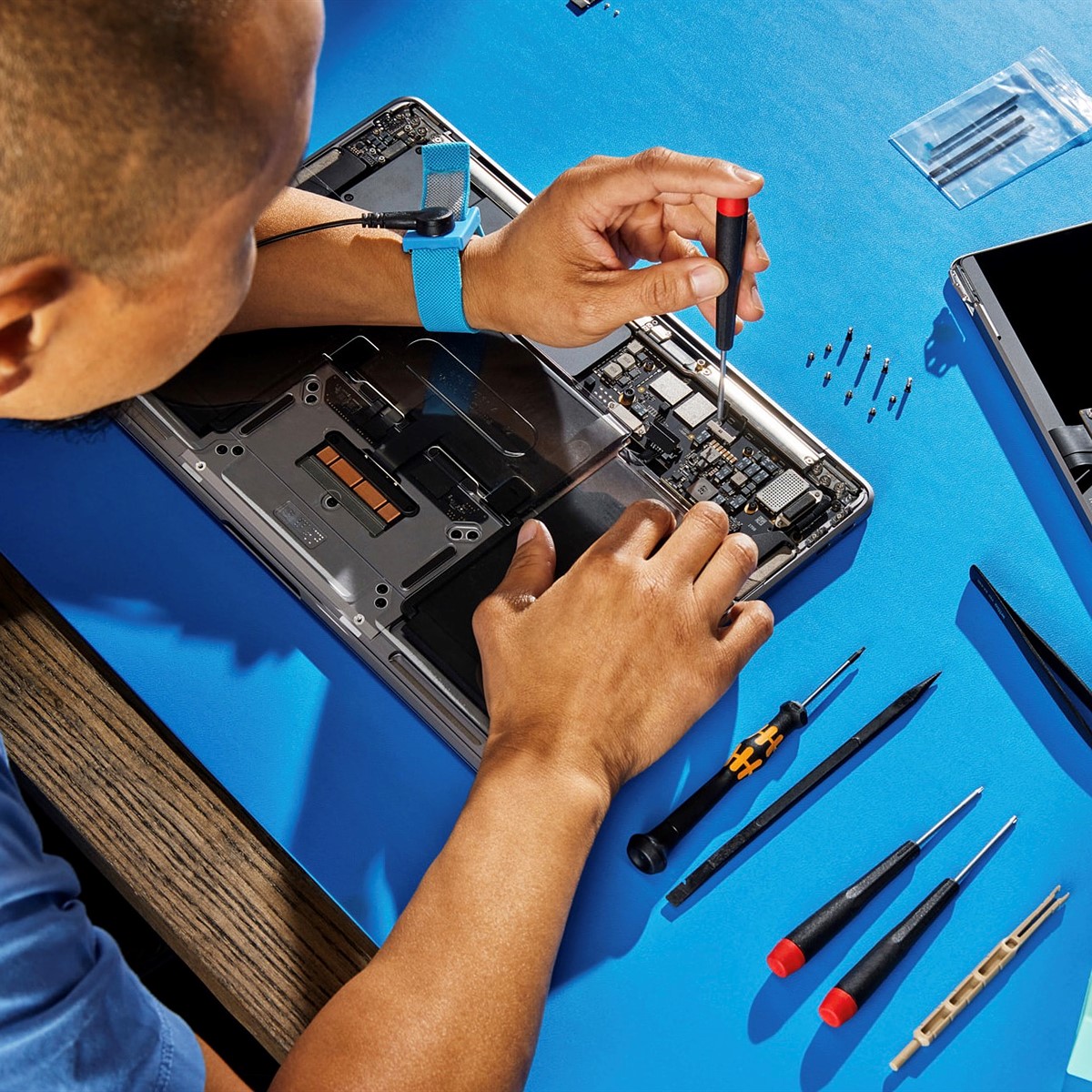Apple announces Self Service Repair parts and tools for M1 MacBook Air, Pro models: Digital Photography Review