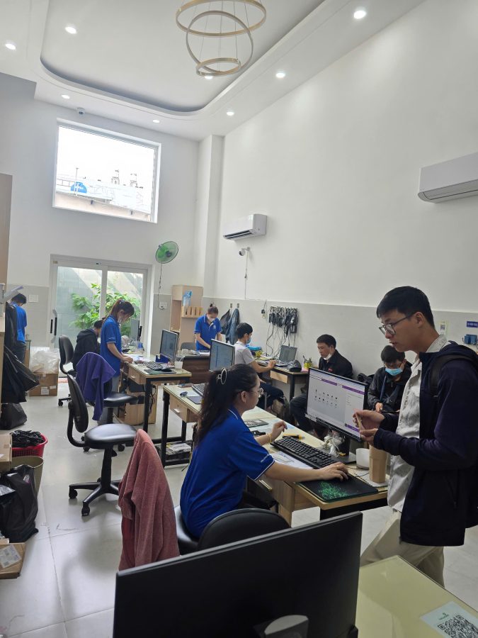 Hiển Laptop là đơn vị uy tín lâu năm trong ngành sửa chữa Laptop Macbook Surface