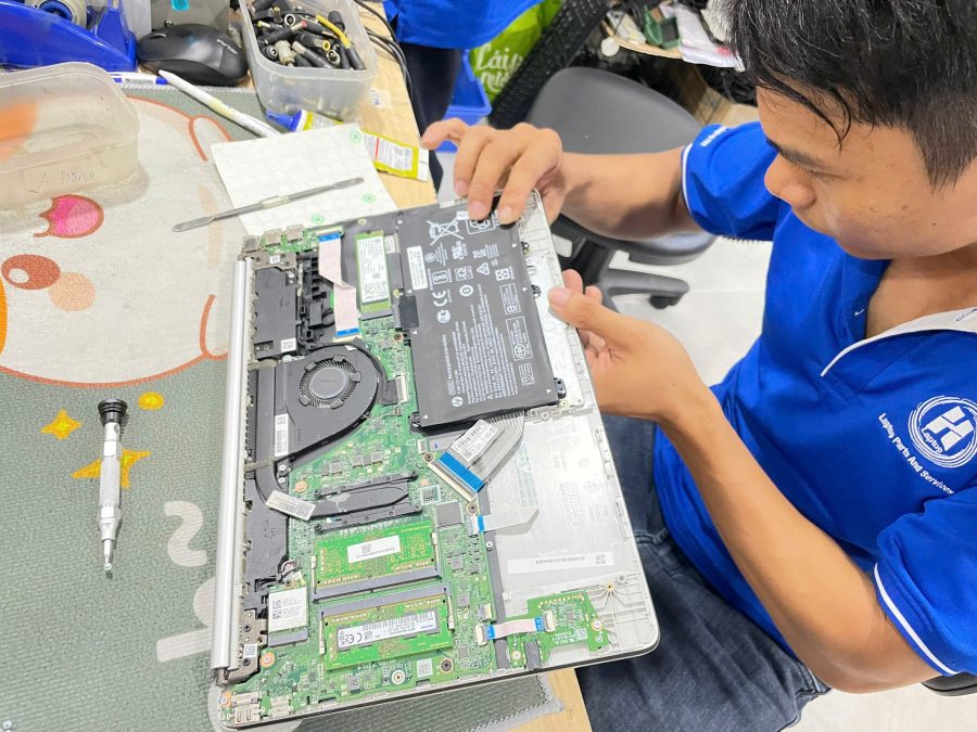 Màn Hình Laptop Bị Xước: Nguyên Nhân, Cách Khắc Phục Và Dịch Vụ Sửa Chữa Tại Hiển Laptop