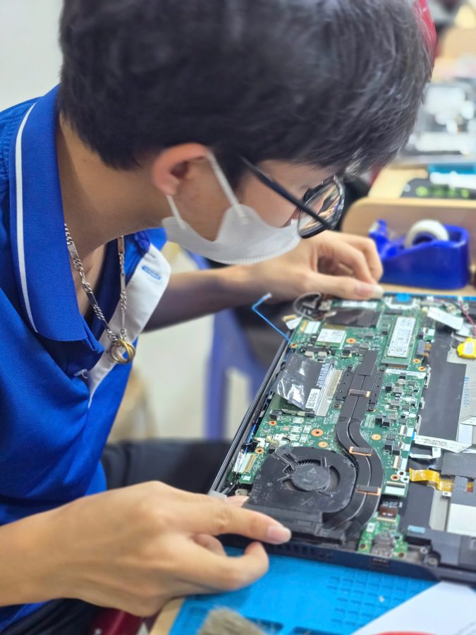 Màn hình laptop bị nhòe: Nguyên nhân và cách khắc phục hiệu quả