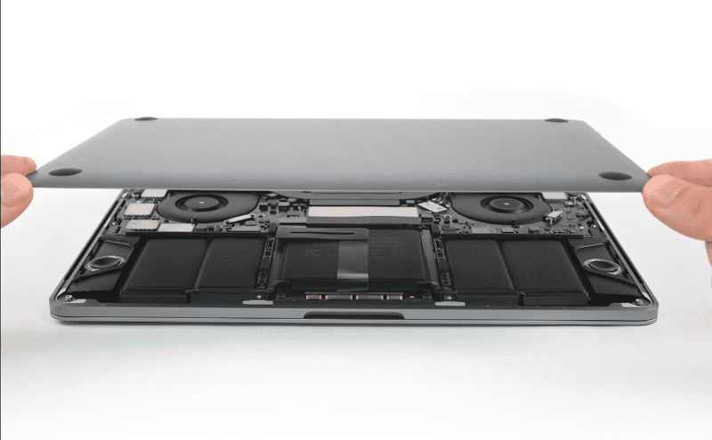 thay-cap-man-hinh-macbook-pro-2017-o-dau-tot-khi-het-bao-hanh-1-3 THAY MÀN HÌNH MACBOOK PRO 13-INCH