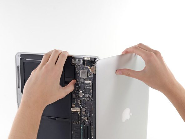Thay màn hình Macbook lấy nhanh - ZFIX